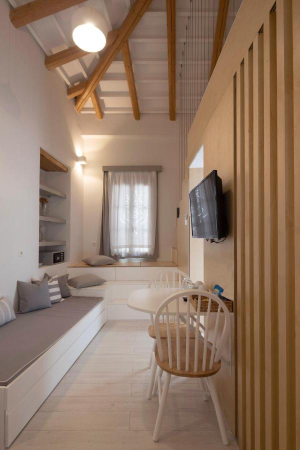 העיירה סקיאתוס L Anima Boutique Suites מראה חיצוני תמונה