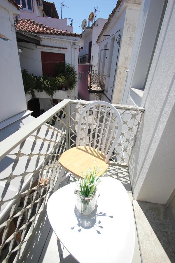 העיירה סקיאתוס L Anima Boutique Suites מראה חיצוני תמונה