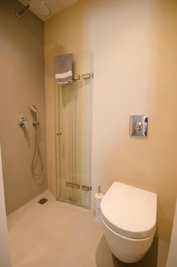 העיירה סקיאתוס L Anima Boutique Suites מראה חיצוני תמונה