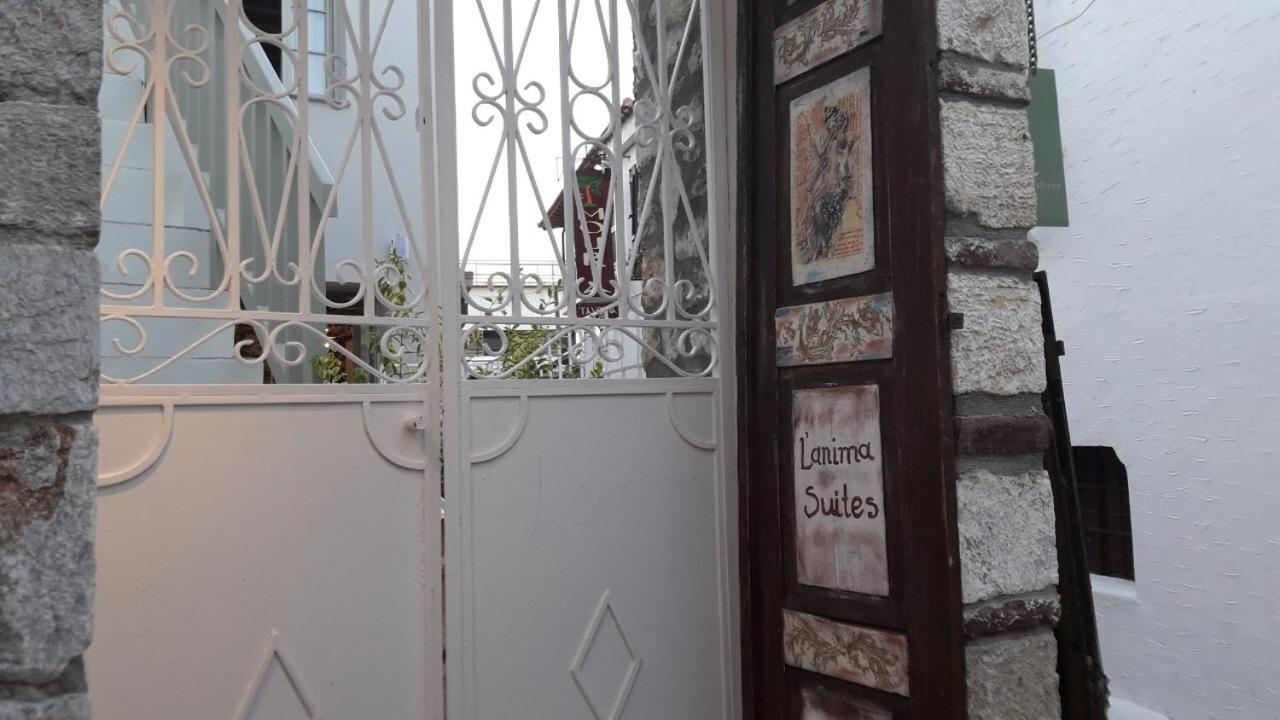 העיירה סקיאתוס L Anima Boutique Suites מראה חיצוני תמונה